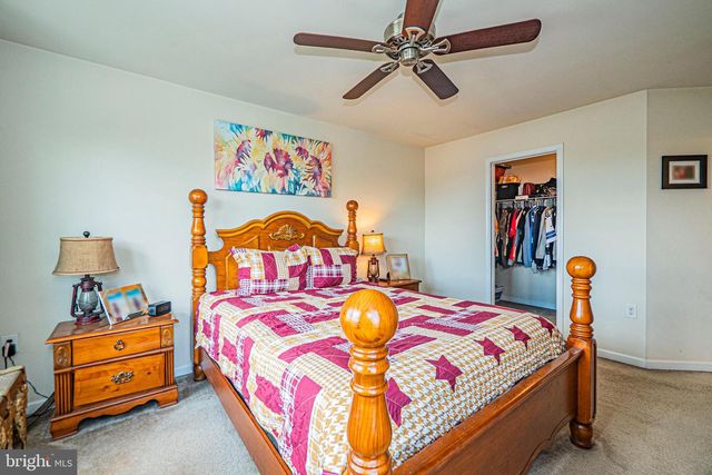 79 KENSINGTON TER, Martinsburg, WV 25405