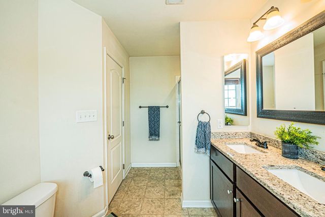 79 KENSINGTON TER, Martinsburg, WV 25405