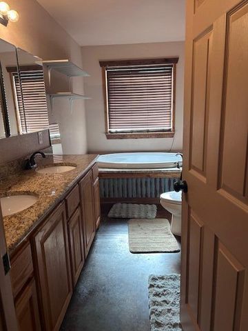 8105 N 428, Adair, OK 74330