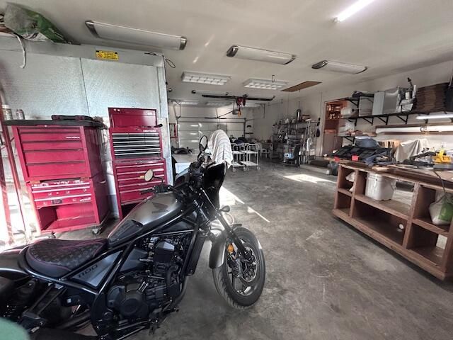 8105 N 428, Adair, OK 74330