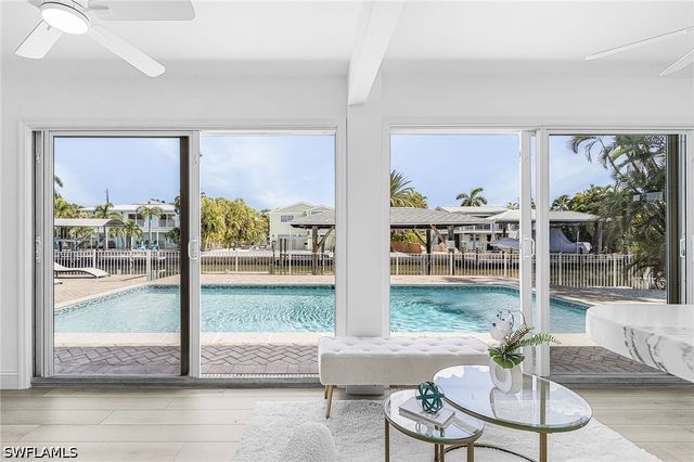 3 Pepita ST, Fort Myers Beach, FL 33931