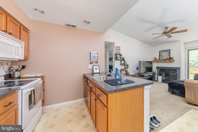 132 ASHTON CT, West Deptford, NJ 08051