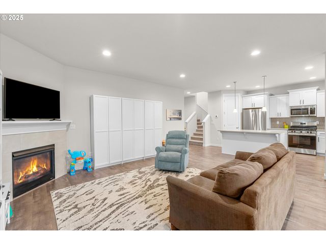 4231 Ne 184TH St, Vancouver, WA 98686