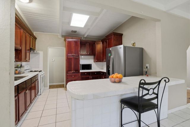 2548 Hazelwood Way, East Palo Alto, CA 94303