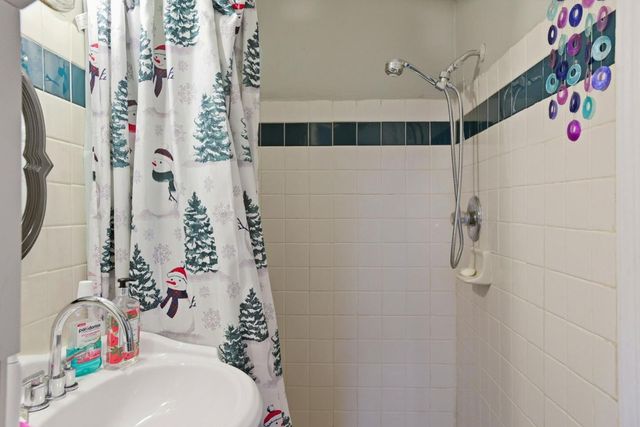 2548 Hazelwood Way, East Palo Alto, CA 94303