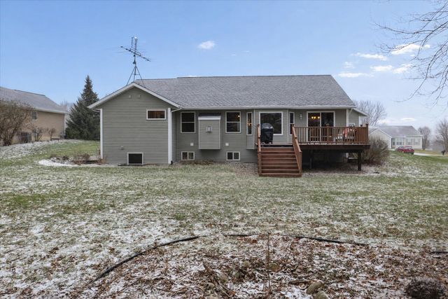 2402 Crest Haven Boulevard, Berrien Springs, MI 49103