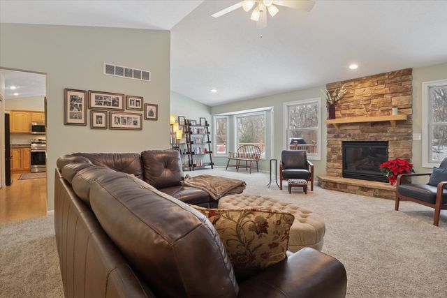 2402 Crest Haven Boulevard, Berrien Springs, MI 49103