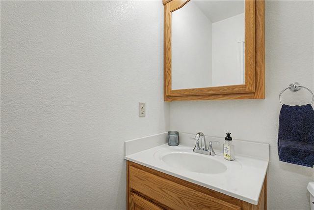 10555 Meadowlark Lane, Gravette, AR 72736