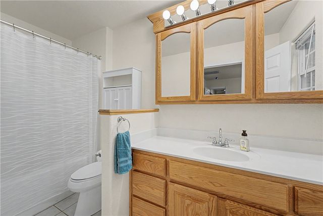 10555 Meadowlark Lane, Gravette, AR 72736