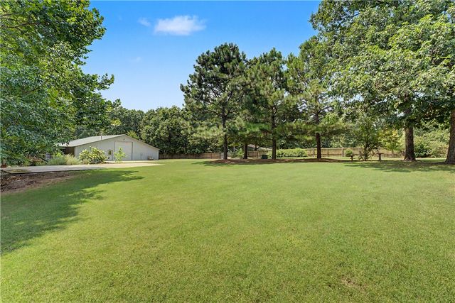 10555 Meadowlark Lane, Gravette, AR 72736