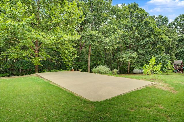 10555 Meadowlark Lane, Gravette, AR 72736