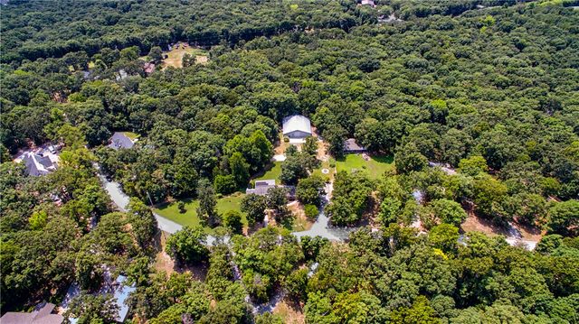 10555 Meadowlark Lane, Gravette, AR 72736