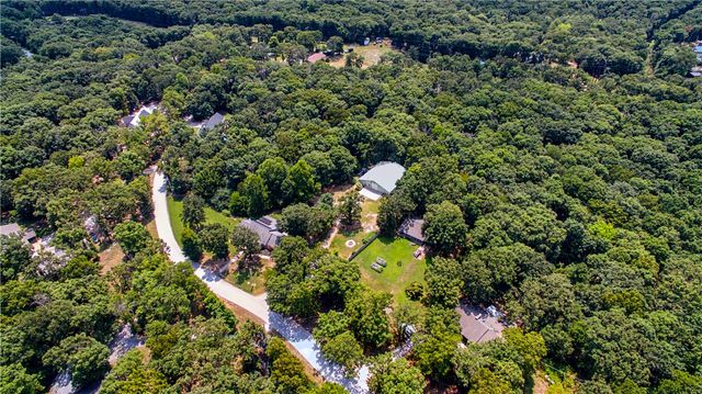 10555 Meadowlark Lane, Gravette, AR 72736
