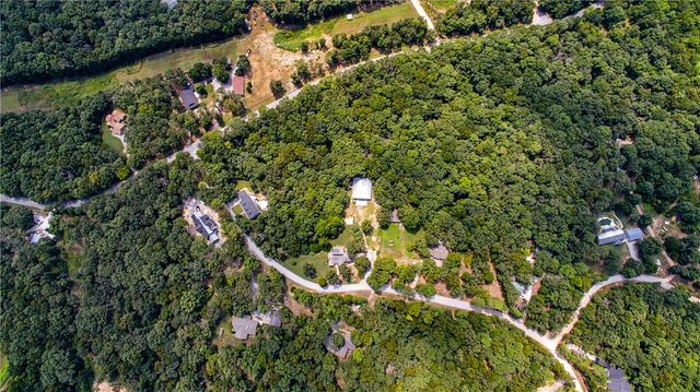 10555 Meadowlark Lane, Gravette, AR 72736