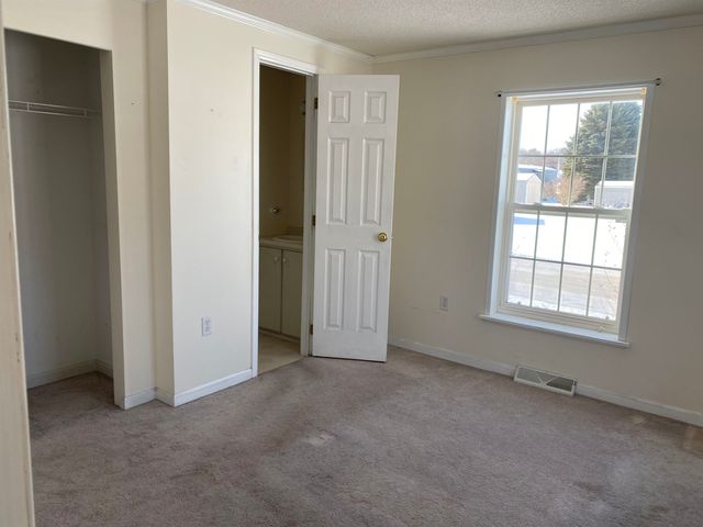 69 NASHVILLE Street, Seabrook, NH 03874