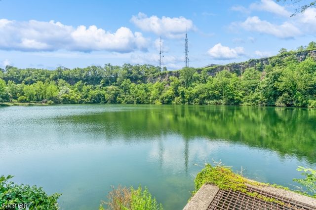 10 Smith Manor Blvd, West Orange Twp., NJ 07052