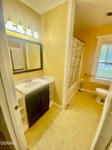 1825 Newman Town Road, Sevierville, TN 37862