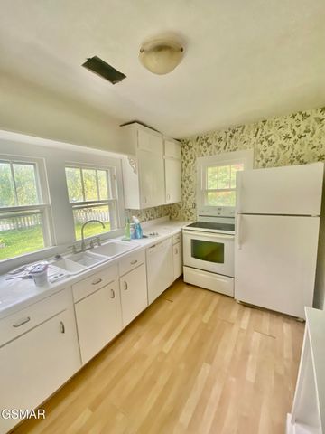 1825 Newman Town Road, Sevierville, TN 37862