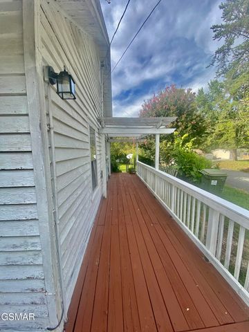 1825 Newman Town Road, Sevierville, TN 37862