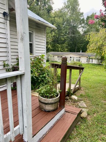 1825 Newman Town Road, Sevierville, TN 37862