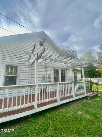 1825 Newman Town Road, Sevierville, TN 37862