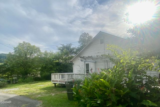 1825 Newman Town Road, Sevierville, TN 37862