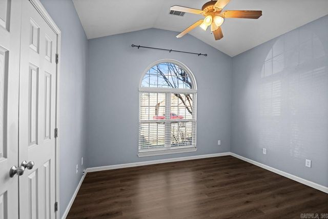 330 Madison Village Drive, Benton, AR 72015