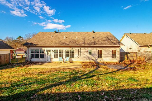 330 Madison Village Drive, Benton, AR 72015