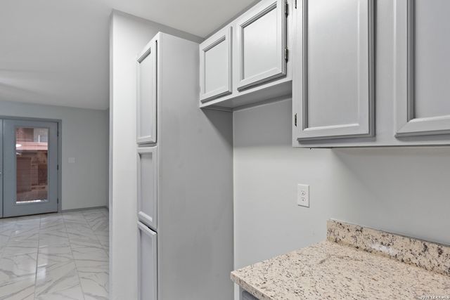 10527 Perrin Beitel Rd Apt C104, San Antonio, TX 78217