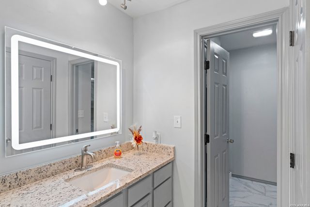 10527 Perrin Beitel Rd Apt C104, San Antonio, TX 78217