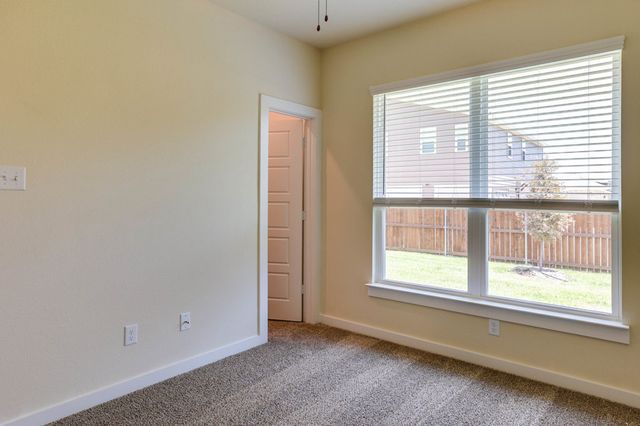 648 Blackland Drive, Venus, TX 76084