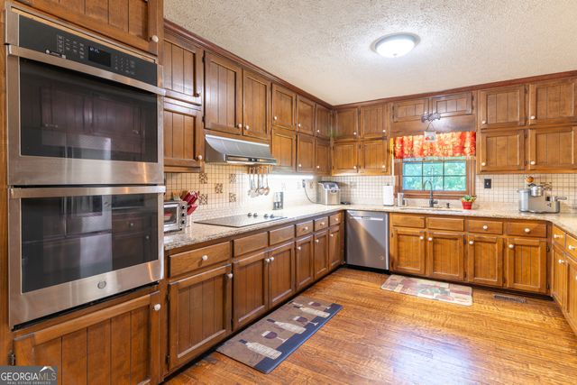231 Sorrow Road, Stockbridge, GA 30281
