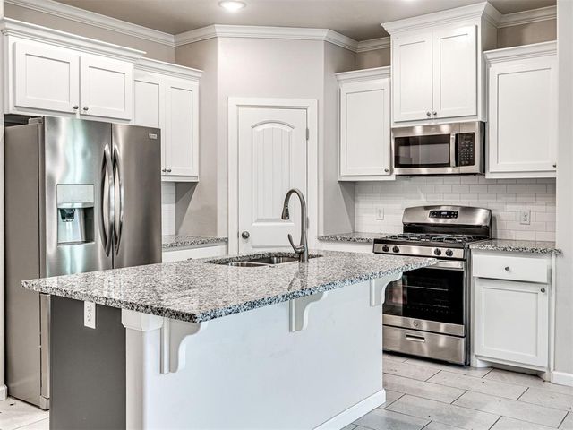 17624 Macarthur Park Road, Edmond, OK 73012