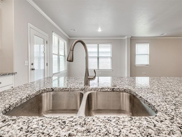 17624 Macarthur Park Road, Edmond, OK 73012