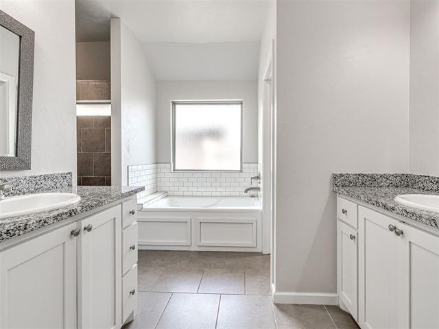 17624 Macarthur Park Road, Edmond, OK 73012