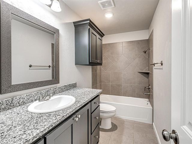 17624 Macarthur Park Road, Edmond, OK 73012