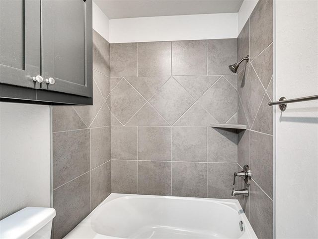 17624 Macarthur Park Road, Edmond, OK 73012