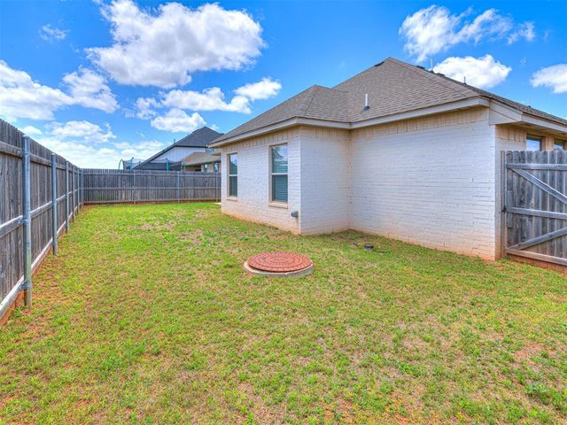 17624 Macarthur Park Road, Edmond, OK 73012