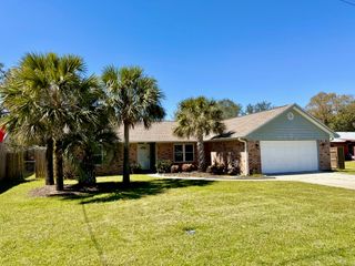 2759 Pleasant Bay Court, Navarre, FL 32566