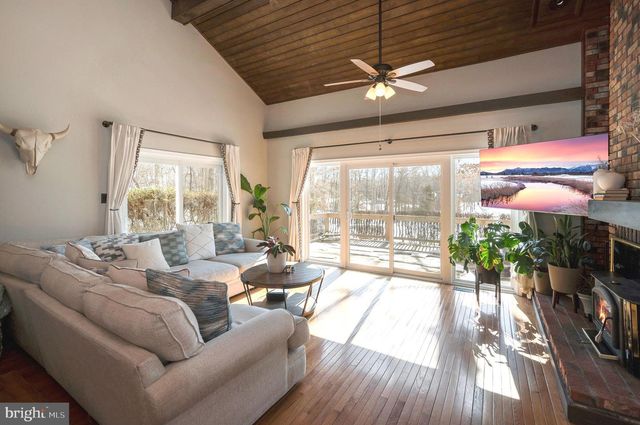 111 CHESTERFIELD CT, Locust Grove, VA 22508