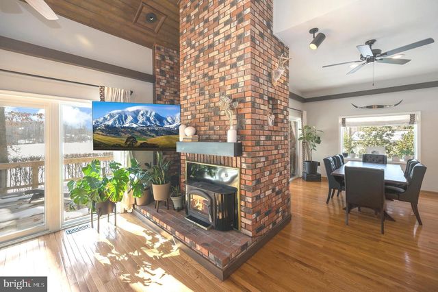 111 CHESTERFIELD CT, Locust Grove, VA 22508