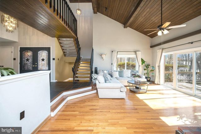 111 CHESTERFIELD CT, Locust Grove, VA 22508