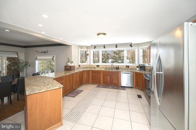 111 CHESTERFIELD CT, Locust Grove, VA 22508