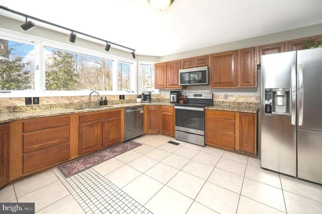 111 CHESTERFIELD CT, Locust Grove, VA 22508