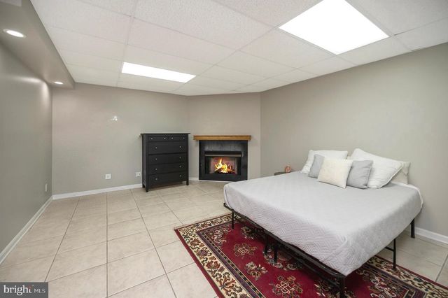 111 CHESTERFIELD CT, Locust Grove, VA 22508