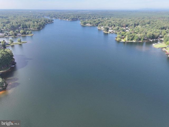 111 CHESTERFIELD CT, Locust Grove, VA 22508