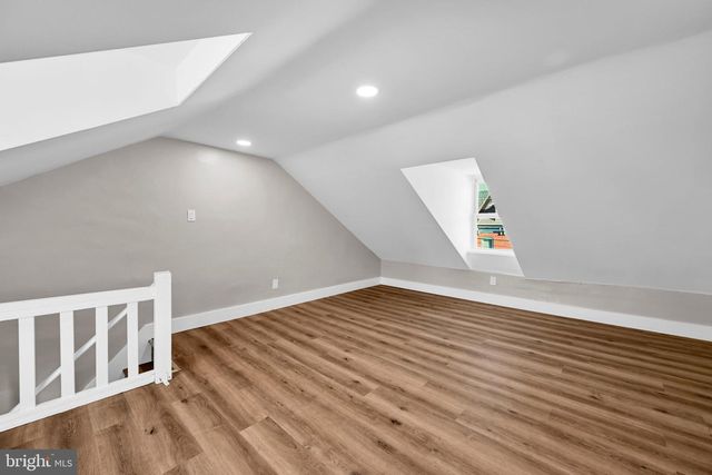 240 CHESTNUT ST, West Reading, PA 19611