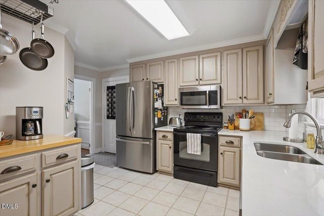 1808 Thorpshire Drive, Raleigh, NC 27615