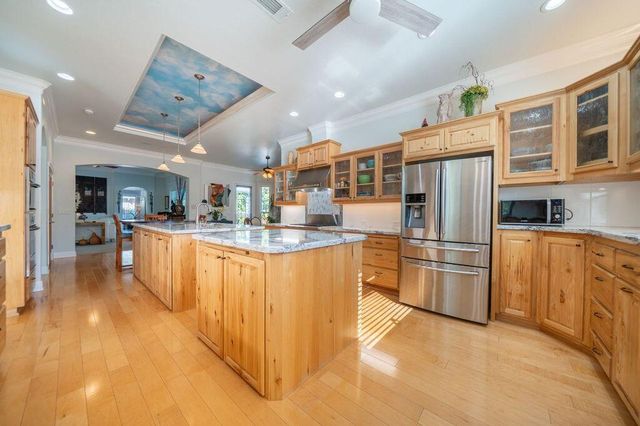 4813 St Charles Drive, Redding, CA 96002