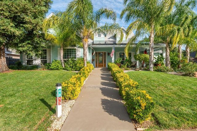 4813 St Charles Drive, Redding, CA 96002